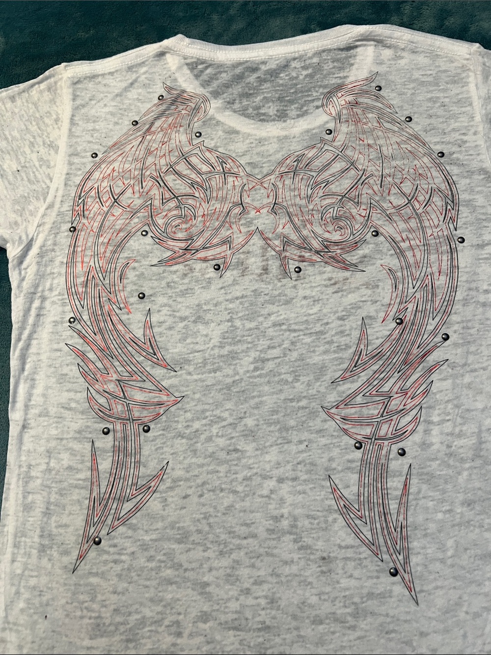 Vintage Sinful x Affliction White Graphic Tee with Maroon Gothic Logo , used ๐ - Picture 4 of 7